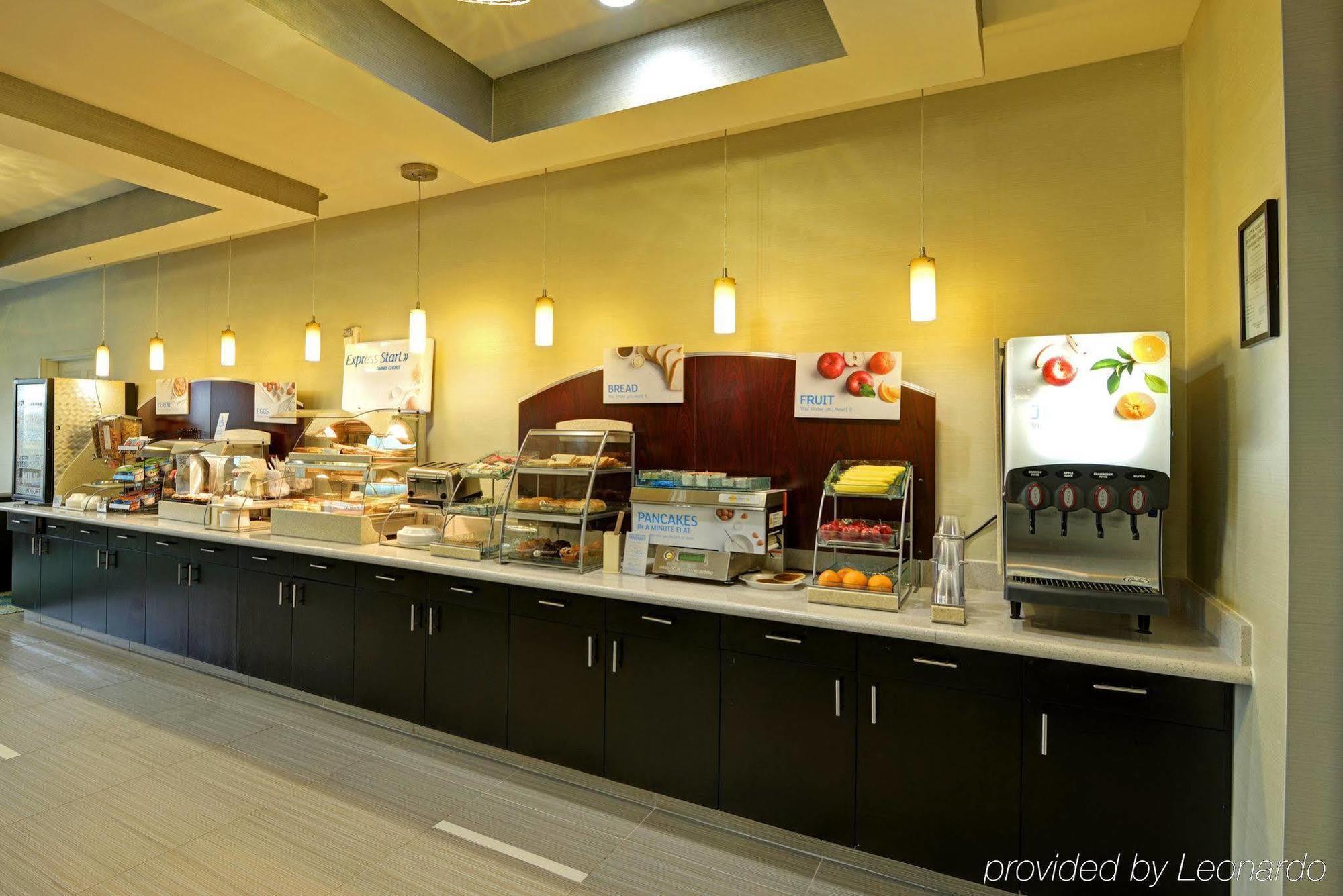 Holiday Inn Express & Suites Houston Northwest-Brookhollow By Ihg Esterno foto