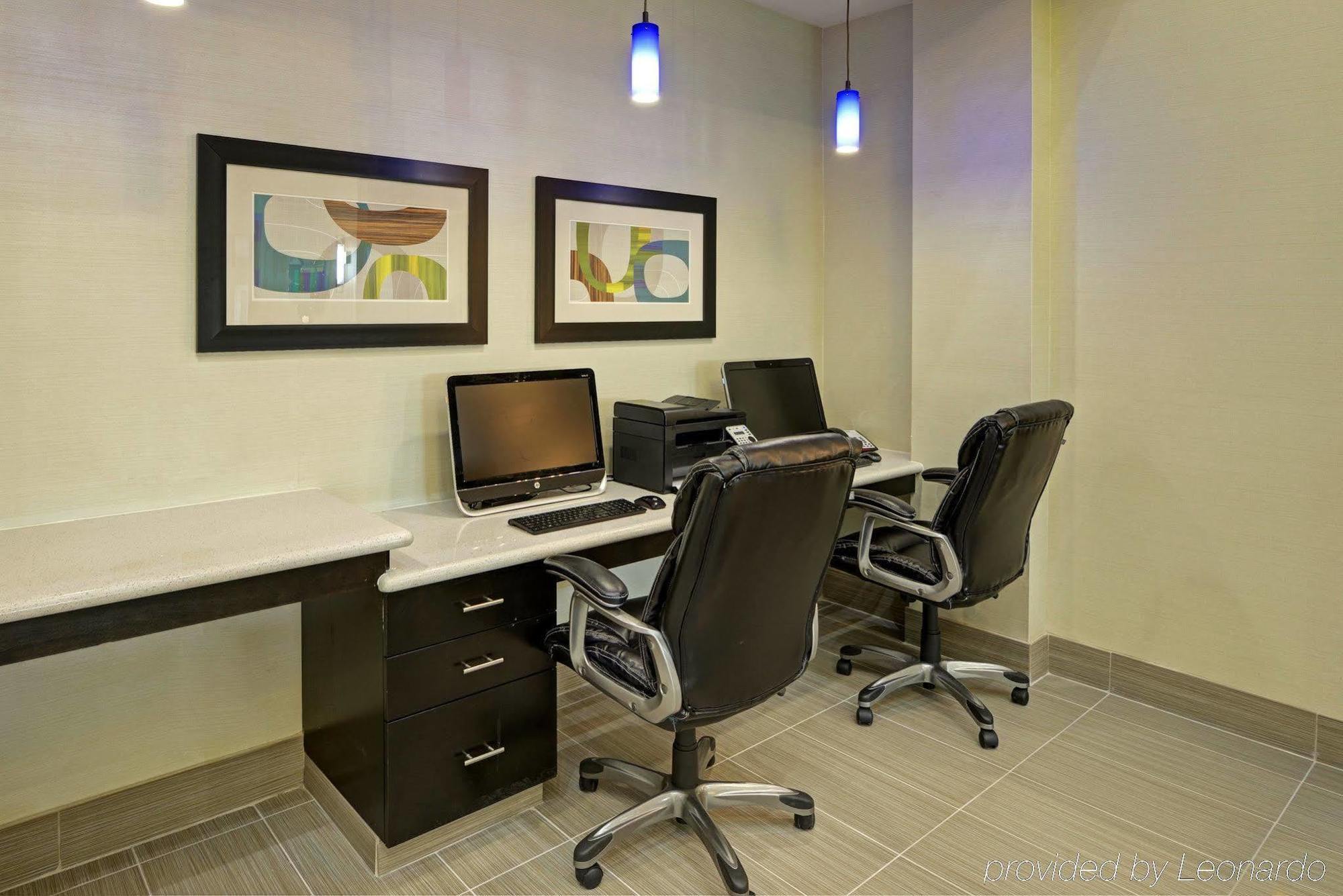 Holiday Inn Express & Suites Houston Northwest-Brookhollow By Ihg Esterno foto